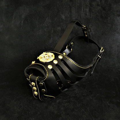 "Maximus" Muselière Panier en Cuir Noir & Or – Bestia
